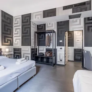 https://hotel-deco.it-tuscanyhotel.com