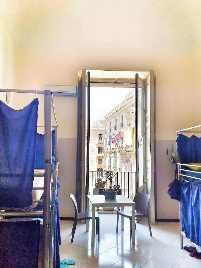 Hostel Ostello Degli Elefanti Catania Italy