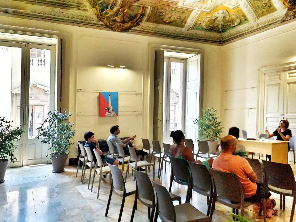 Hostel Ostello Degli Elefanti Catania Italy