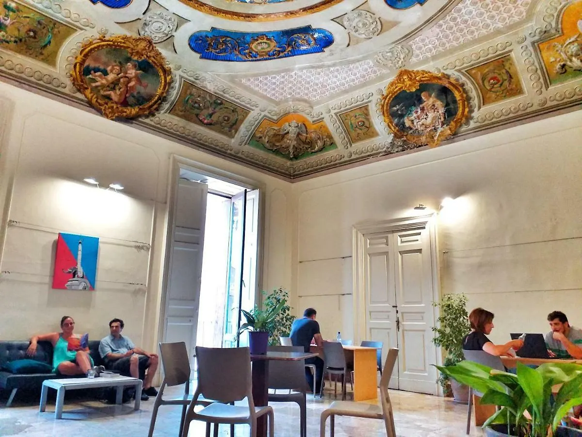 Ostello Degli Elefanti Catánia Hostel
