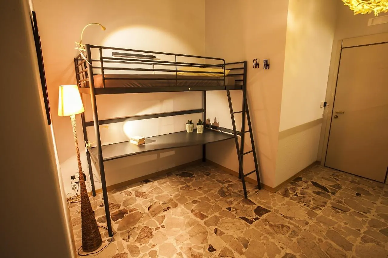 Hostel Ostello Degli Elefanti Catánia Italië